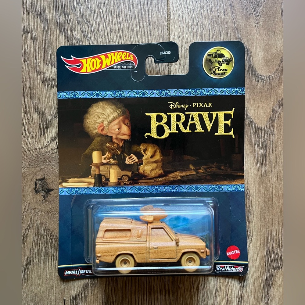 2021 Hot Wheels Replica Entertainment Pizza Planet Truck Disney Pixar Brave